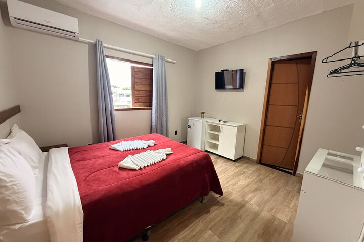 Room 4 of 66