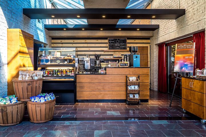 Coffee shop