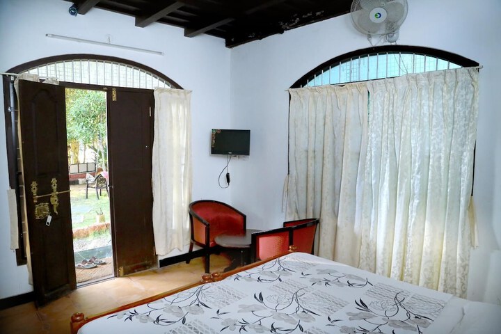 Room 13 of 51