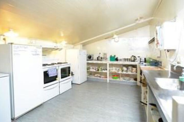 Room 8 of 12