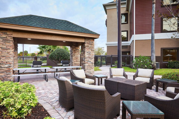 BBQ/picnic area