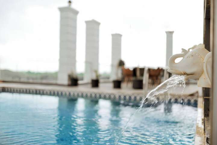 Pool 33 of 54