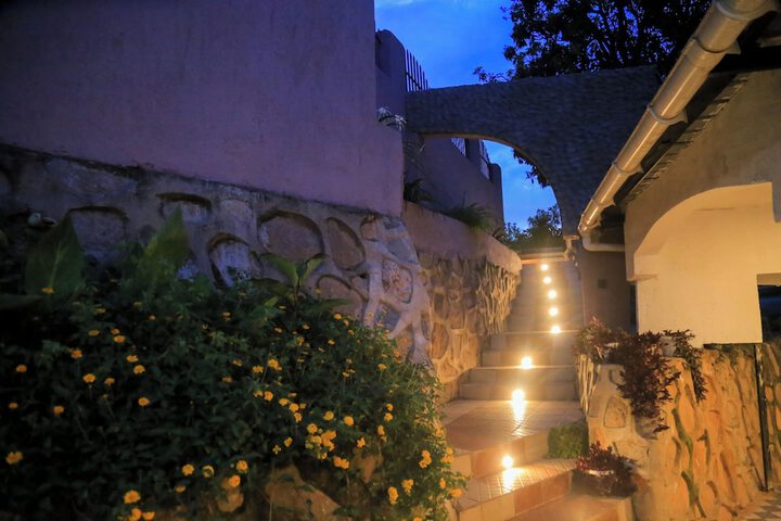 Hotel Exterior 18 of 18