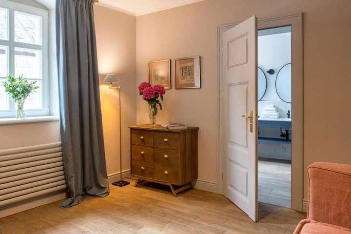 Room 14 of 95