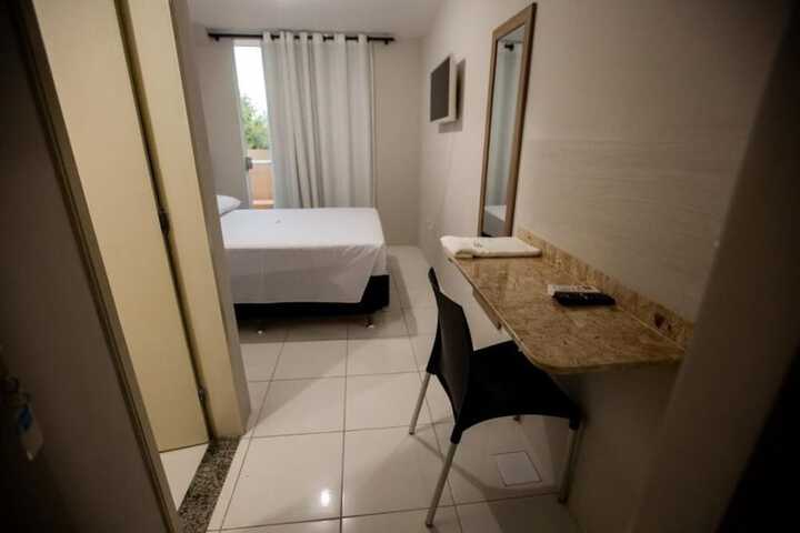 Room 2 of 31