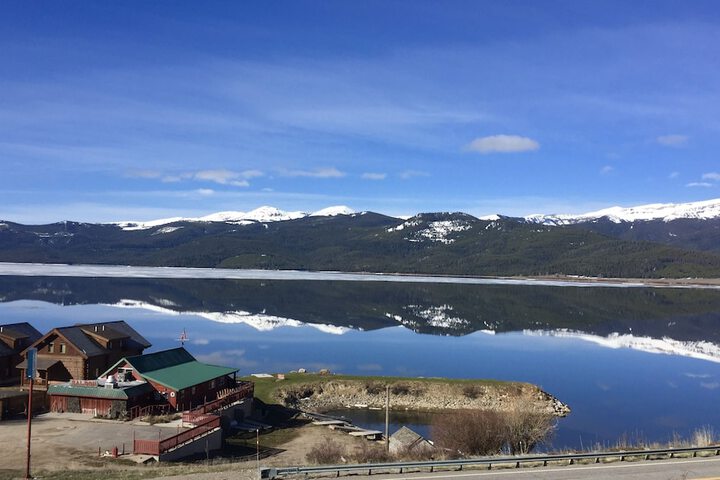 Lake View Suites
