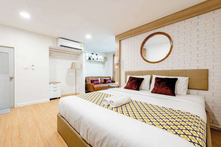 Room 25 of 73