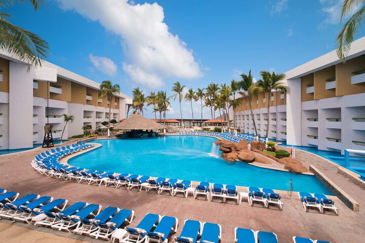 Pool Hotel