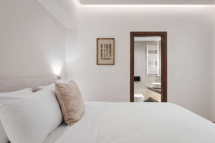Room 75 of 132