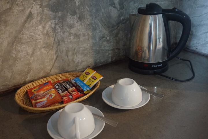 Breakfast/Coffee Service 32 of 54
