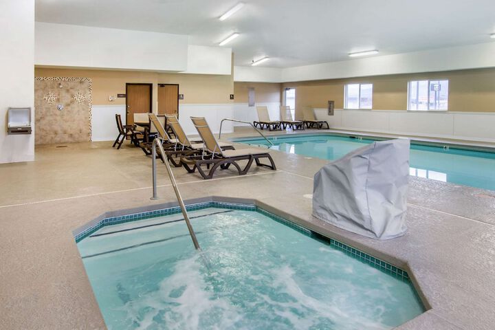 Pool 38 of 51