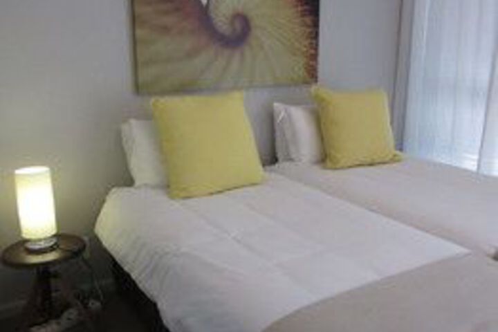 Room 9 of 60