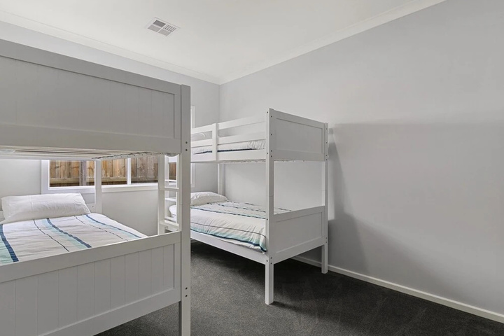 Room 5 of 13