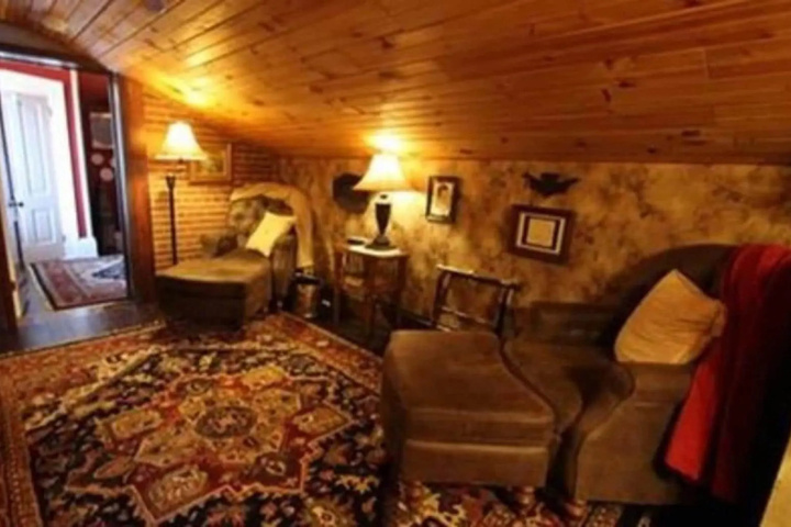 guest_rooms