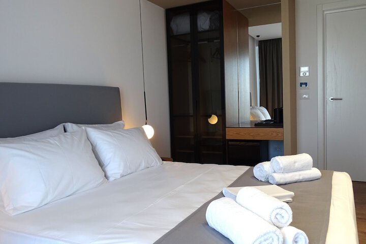 Room 34 of 94