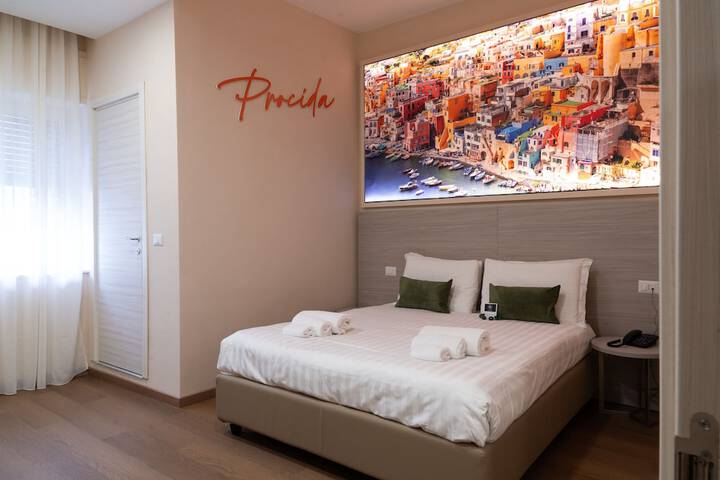 Room 7 of 33