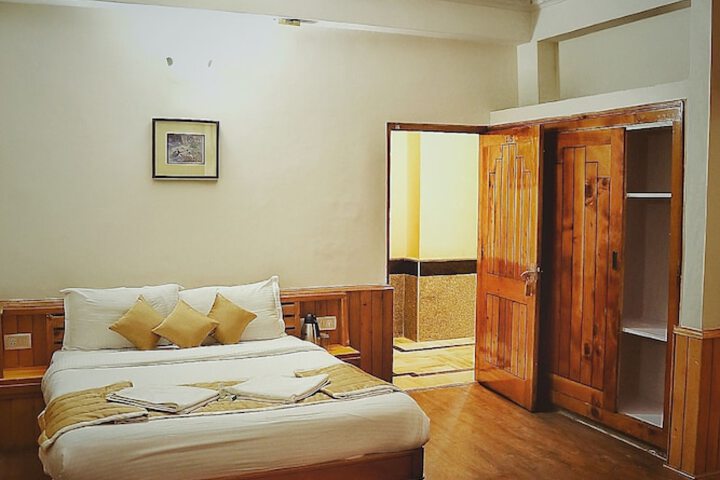 Room 5 of 23