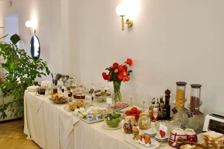 Dining 47 of 55