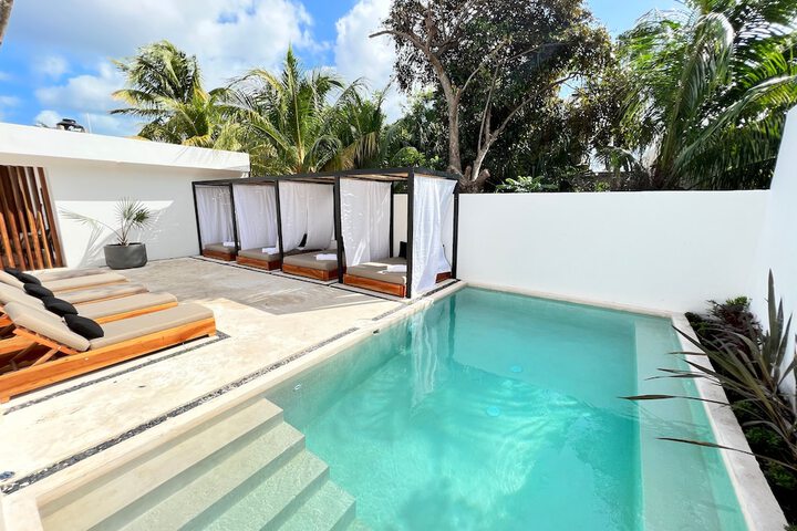 Pool 44 of 57