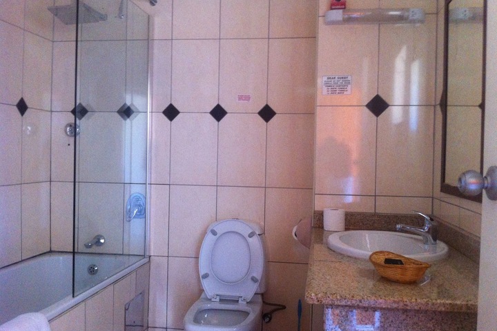 Room 18 of 30