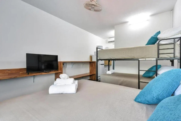 Room 3 of 21
