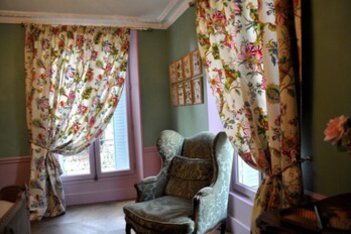 Room 25 of 53