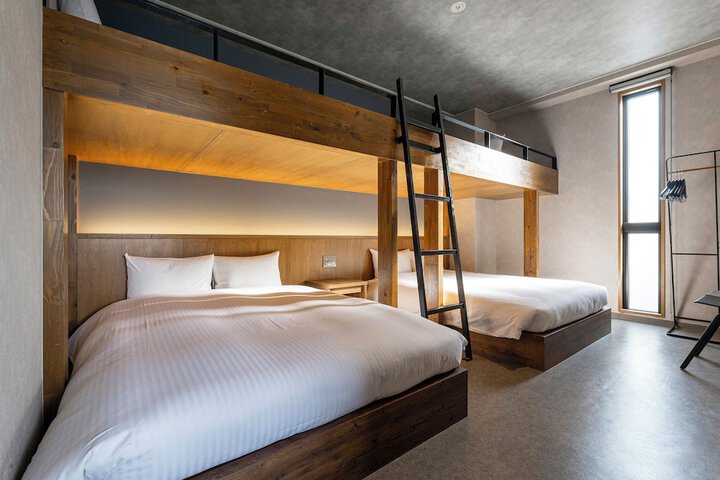 Room 10 of 51