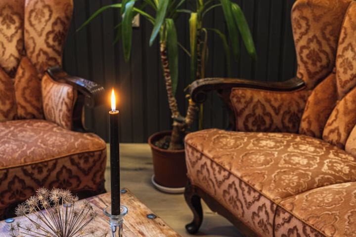 Lounge 47 of 69