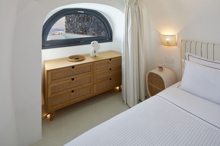 Room 10 of 72