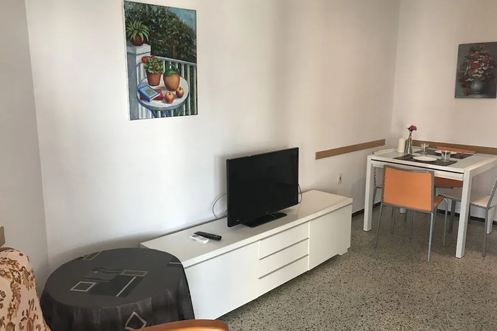 Room 3 of 16