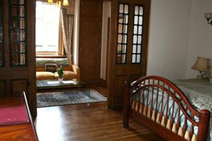 Room 11 of 26