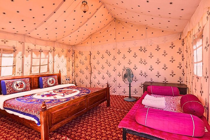Room 5 of 43