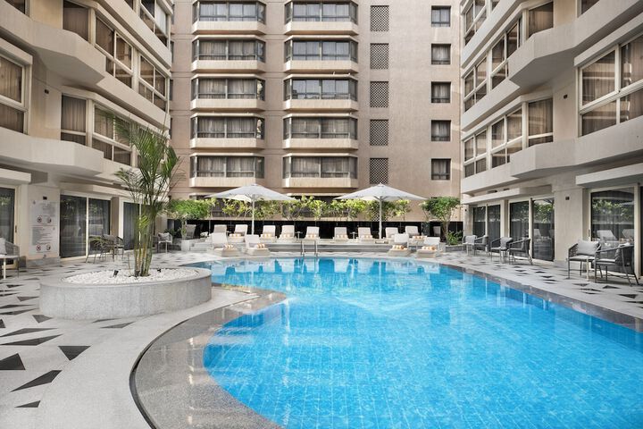 Hotel Pool