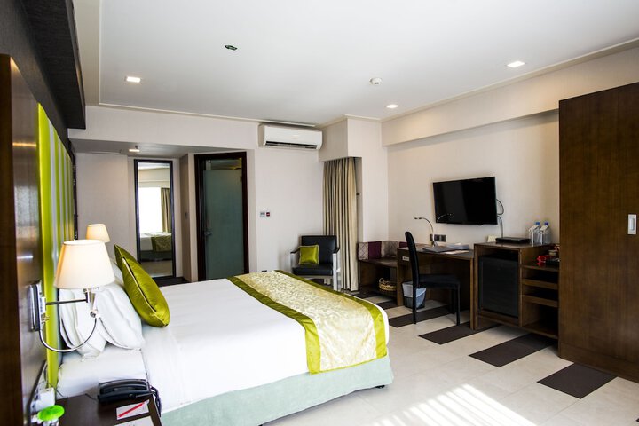 Room 19 of 57