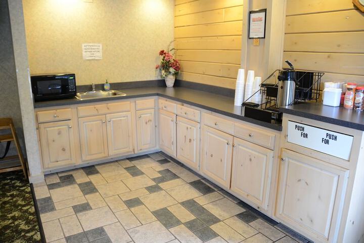 Breakfast/Coffee Service 39 of 55