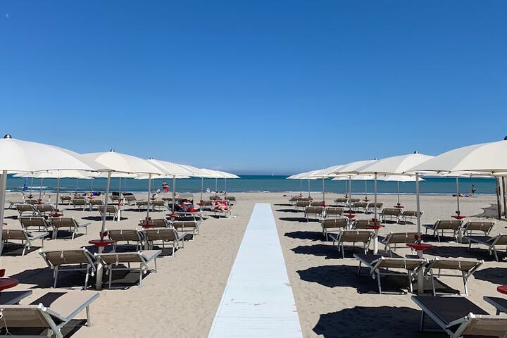 Beach 39 of 48