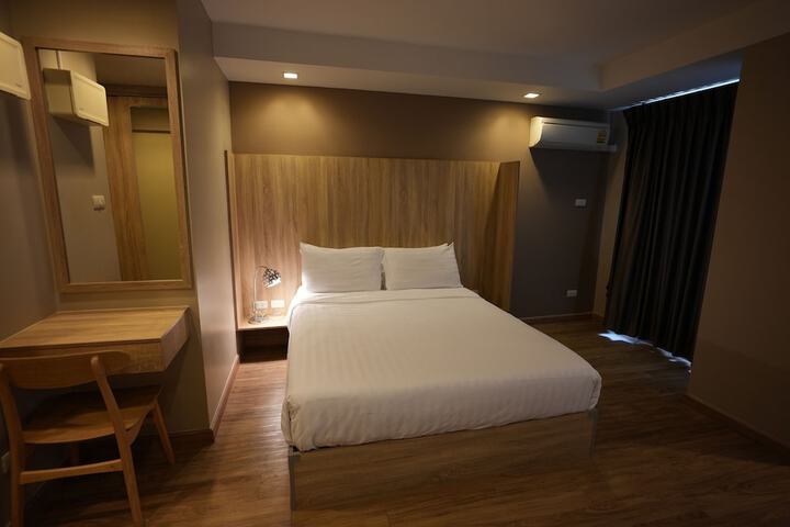 Room 26 of 94