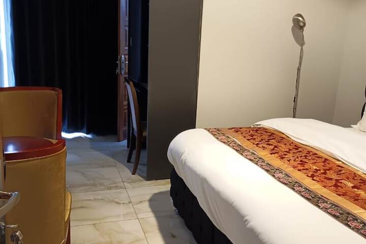 Room 10 of 56