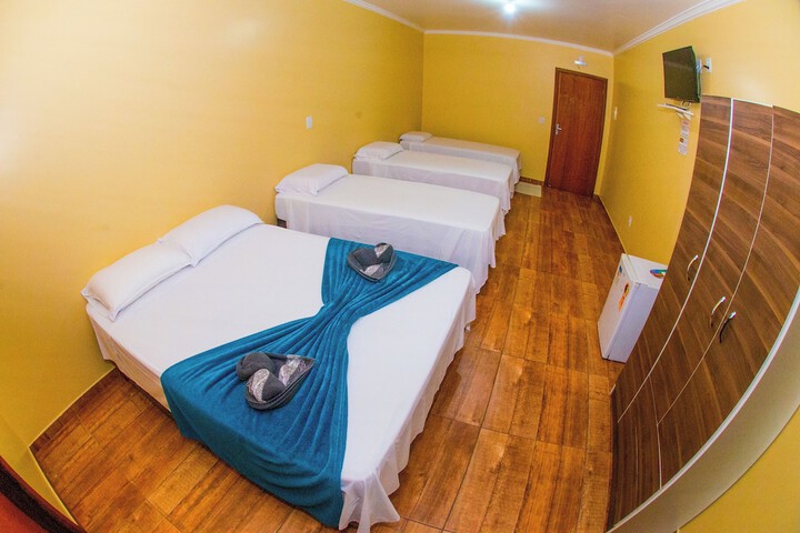 Room 16 of 36