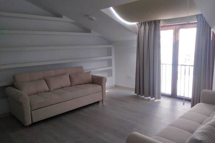 Room 19 of 53
