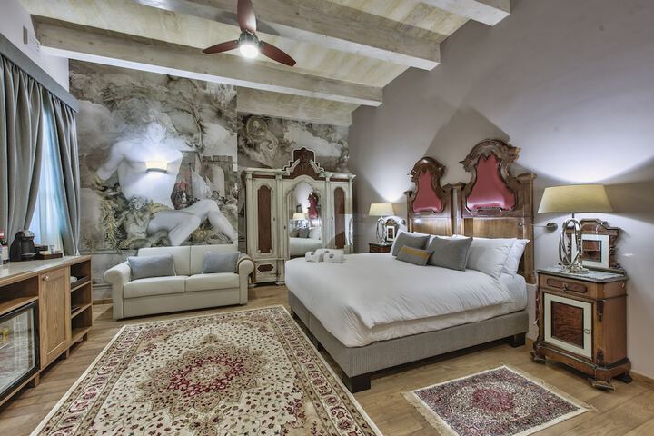 Room 15 of 70