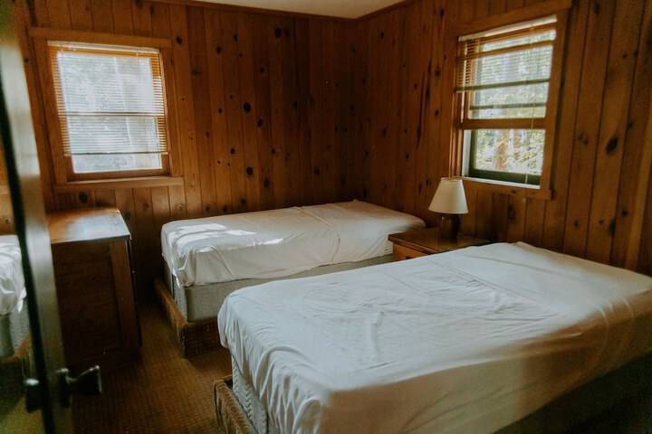 Room 9 of 167