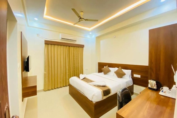 Room 8 of 29