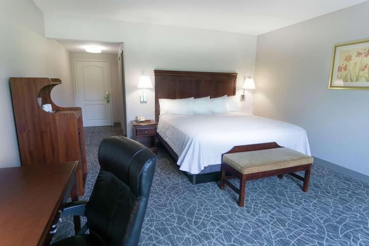 1 King Bed (14 of 24)