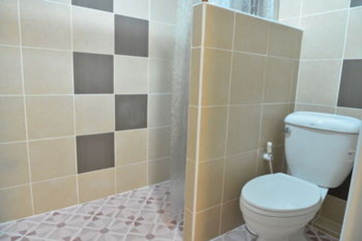 Room 3 of 35