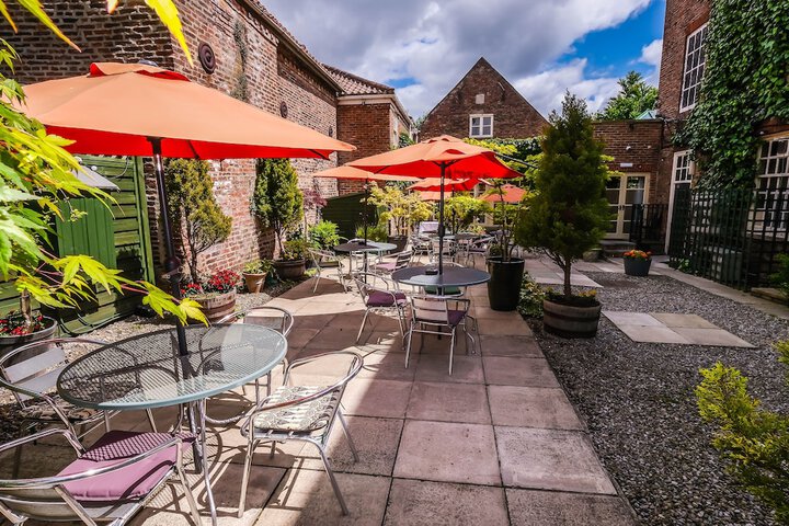 Terrace/Patio 72 of 206