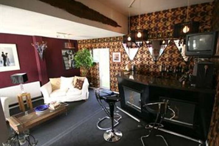 Hotel Bar