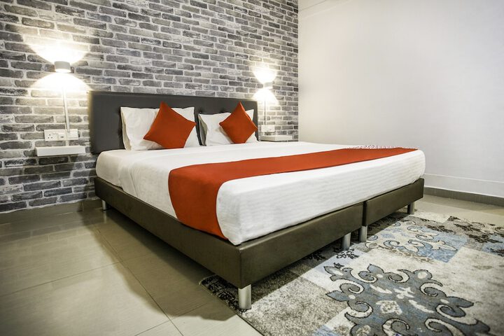 Room 6 of 36