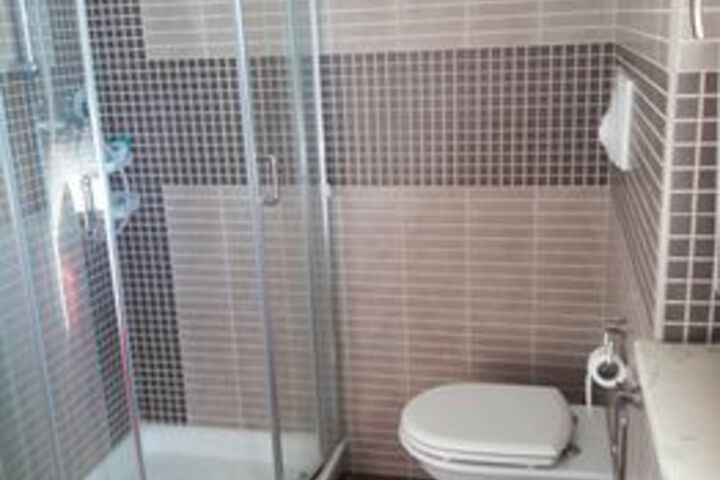 Room 3 of 22