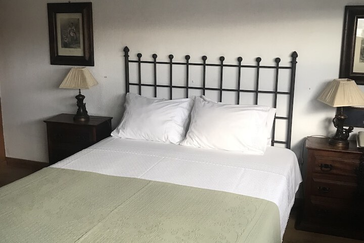 Room 13 of 98
